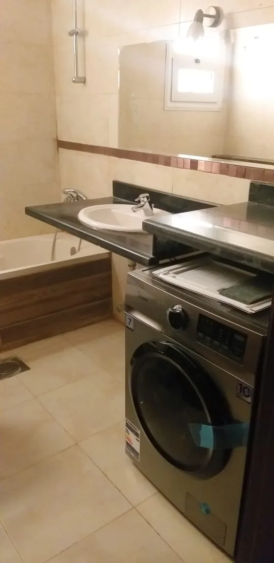 شقة للايجار بمدينتي B7