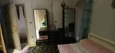 شقه مفروشه للايجار البنفسج فيلات 5  3 نوم 2 حمام 220 متر
