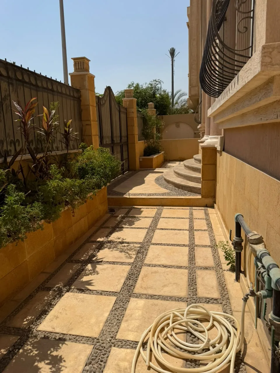 شقة فاضية للايجار بالشويفات
