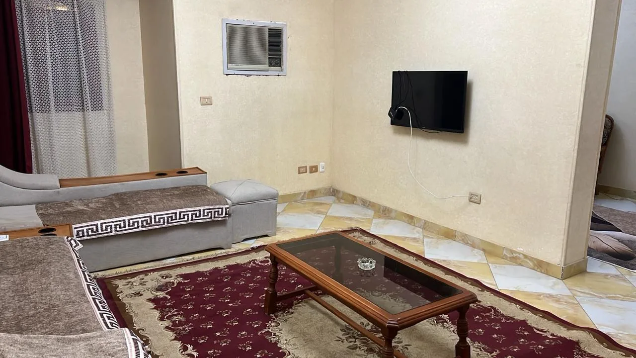 شقة مفروشة للايجار بالنرجس 1 دور تاني