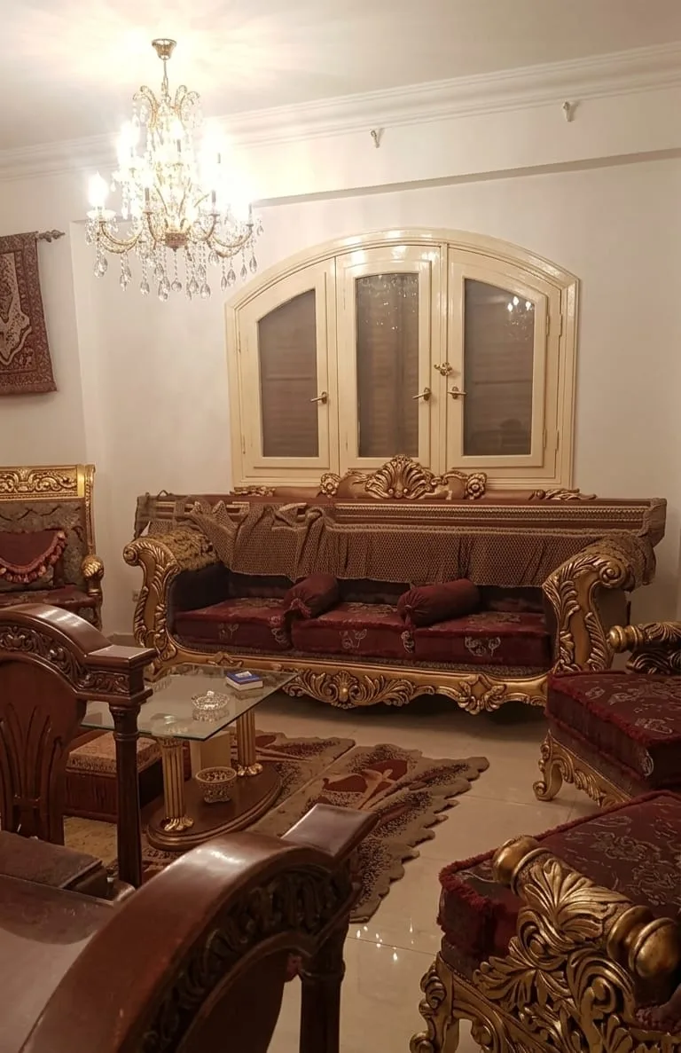 شقة مفروشة للايجار بالحي الخامس