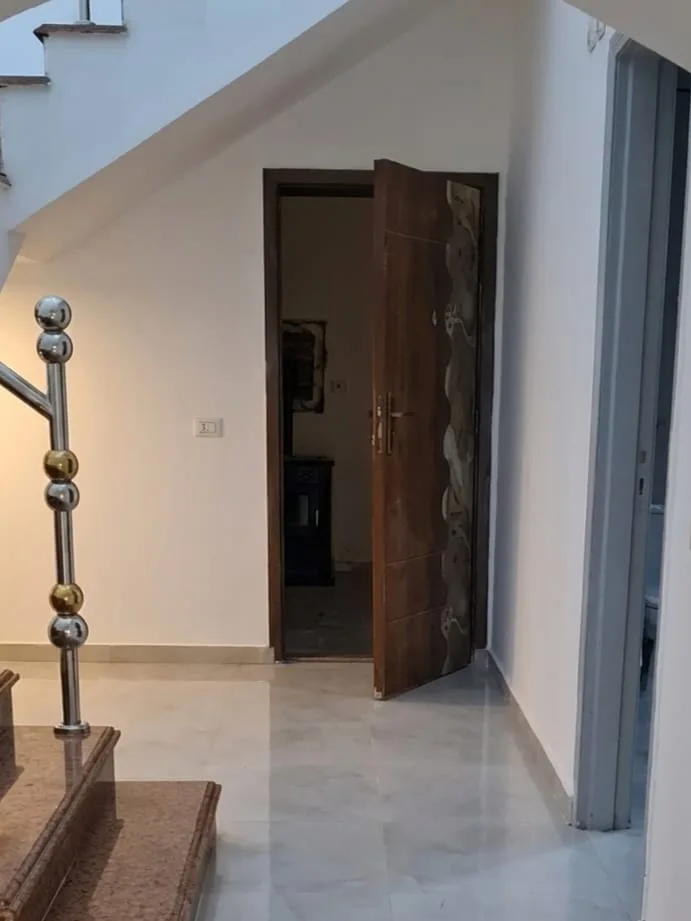 دوبلكس متشطب للبيع بمدينة الشروق