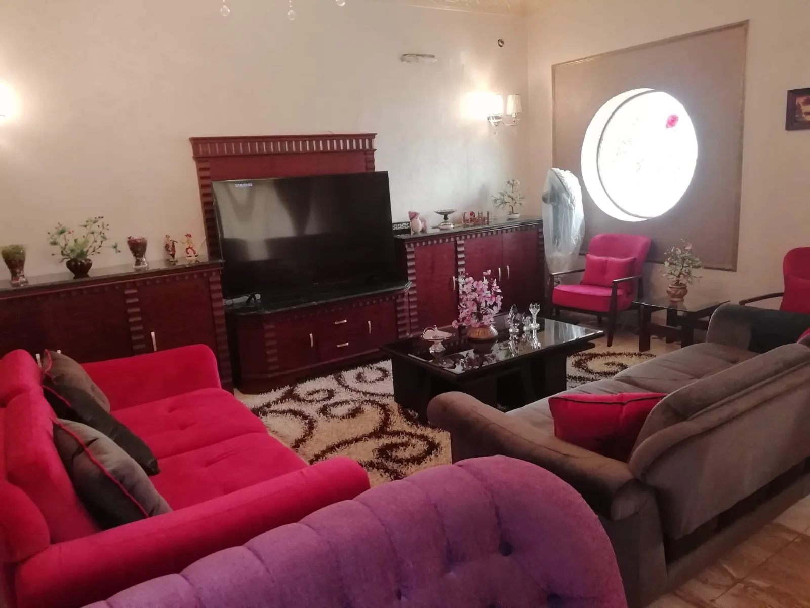تريبلكس بحمام سباحة خاص للايجار بشمال الشويفات