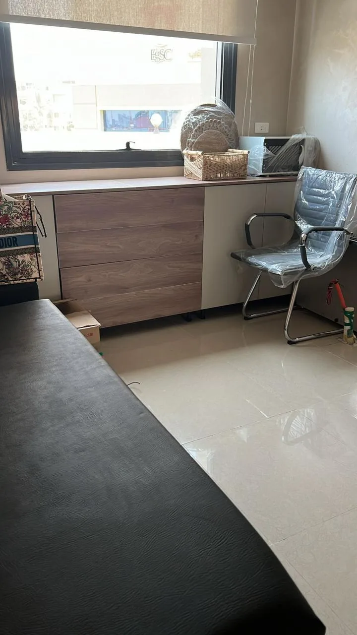 عيادة طب اسنان 60م للايجار بال UMC