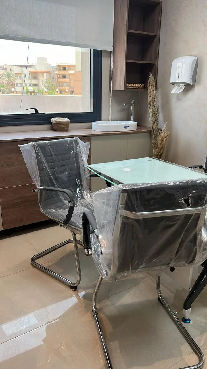 عيادة طب اسنان 60م للايجار بال UMC