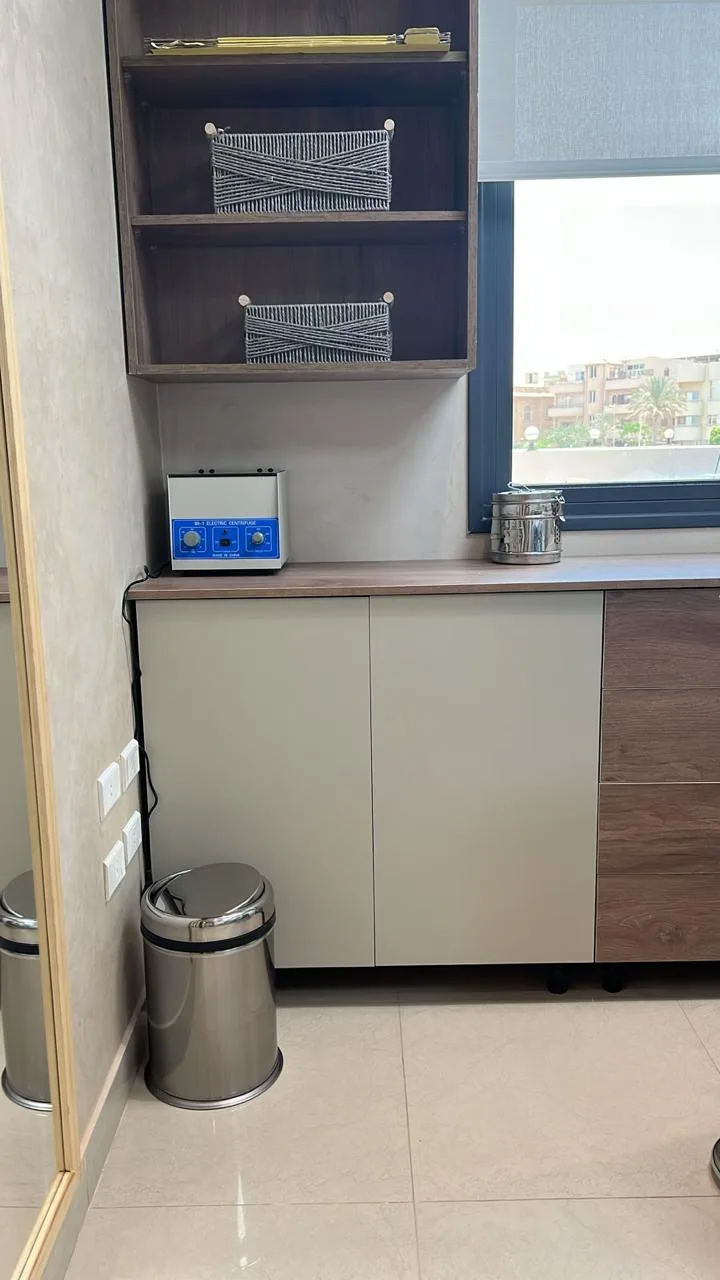 عيادة طب اسنان 60م للايجار بال UMC