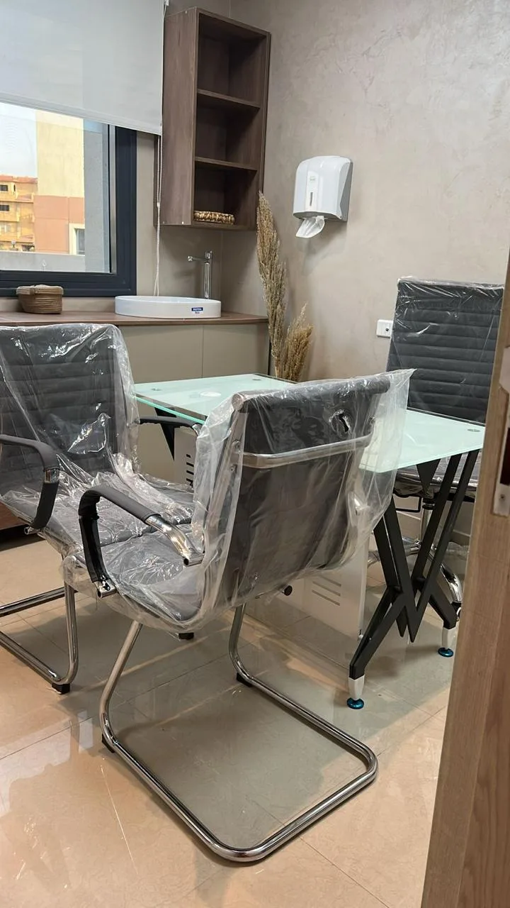 عيادة طب اسنان 60م للايجار بال UMC